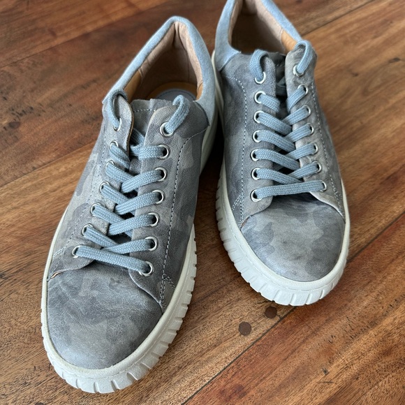 ☀️ SOFFT Parkyn Leather Comfort Sneaker - Picture 4 of 10
